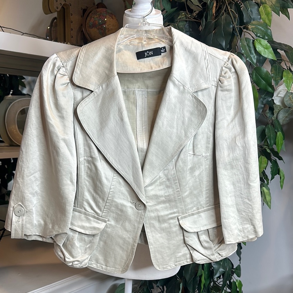 GUC JON Cream Blazer Crop Jacket, 6